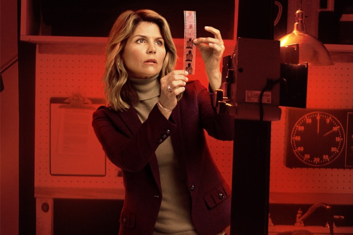 Garage Sale Mysteries: Picture a Murder