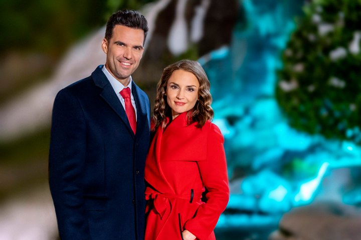 ablueridgemountainchristmas-0151-rt-rev1