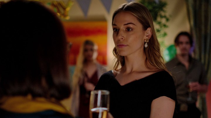 dying-to-be-you-desktop